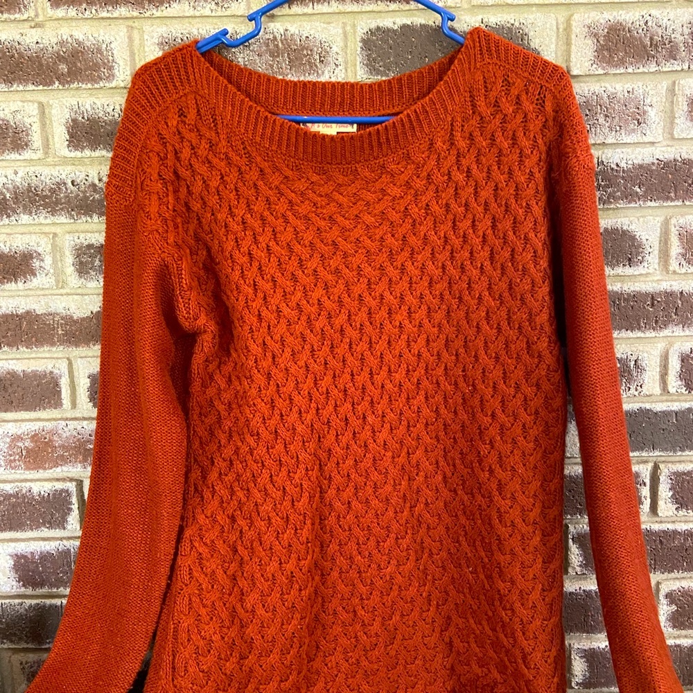 Auburn Fall Woman’s Sweater size Large